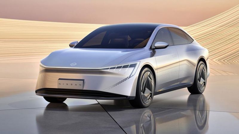 Дизайн будущих электрокаров для Китая показала Nissan