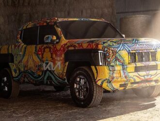 Kia показала свой первый пикап Tasman в маскировке