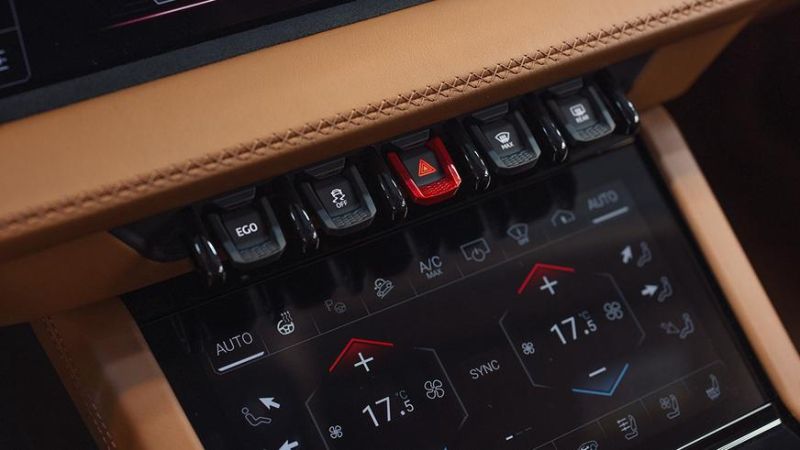 Lamborghini Urus превратился в супергибрид