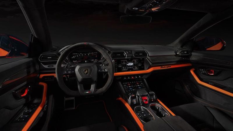 Lamborghini Urus превратился в супергибрид