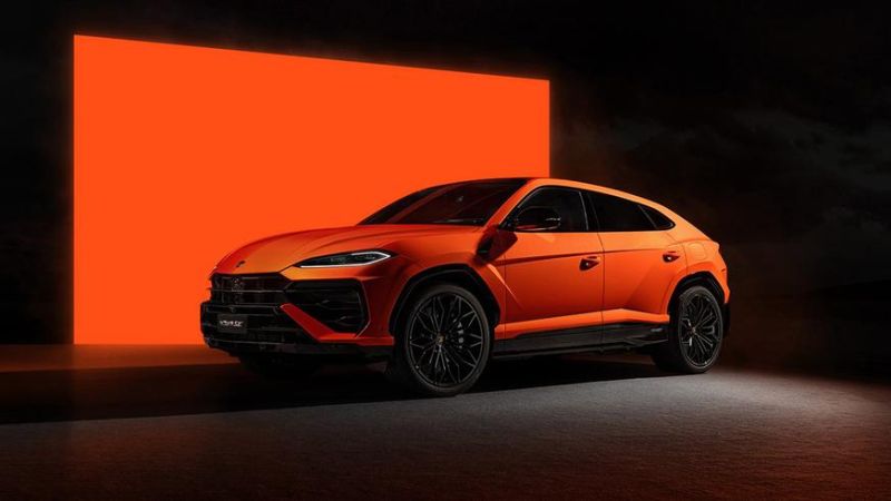 Lamborghini Urus превратился в супергибрид