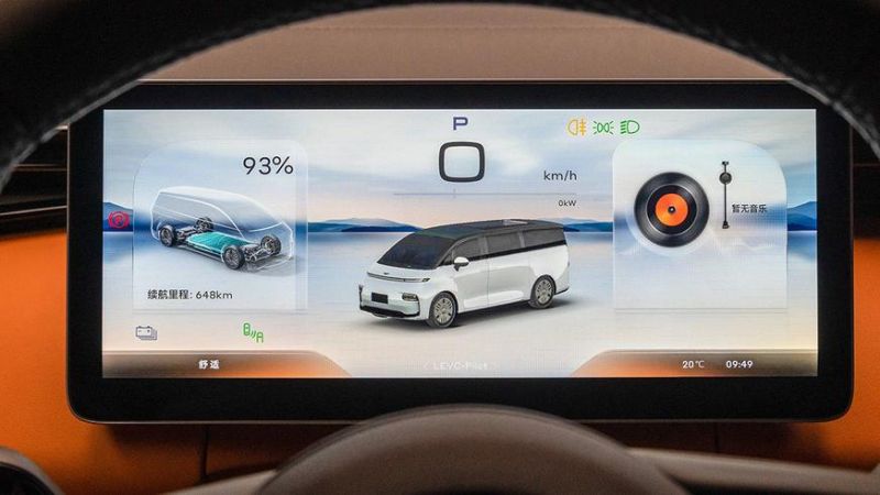 Рассекречен интерьер вэна Geely, названного в честь авиалайнера