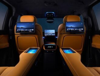 Рассекречен интерьер вэна Geely, названного в честь авиалайнера