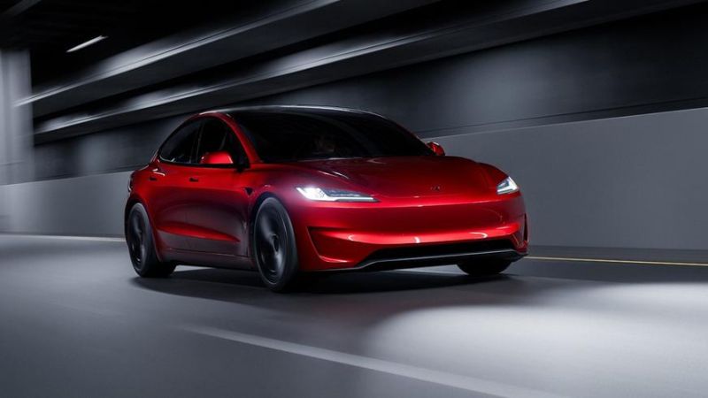 Tesla Model 3 Performance обновилась