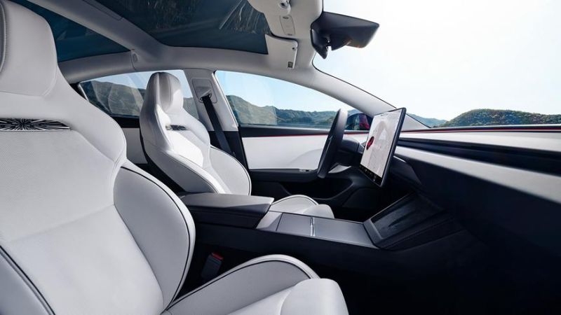 Tesla Model 3 Performance обновилась