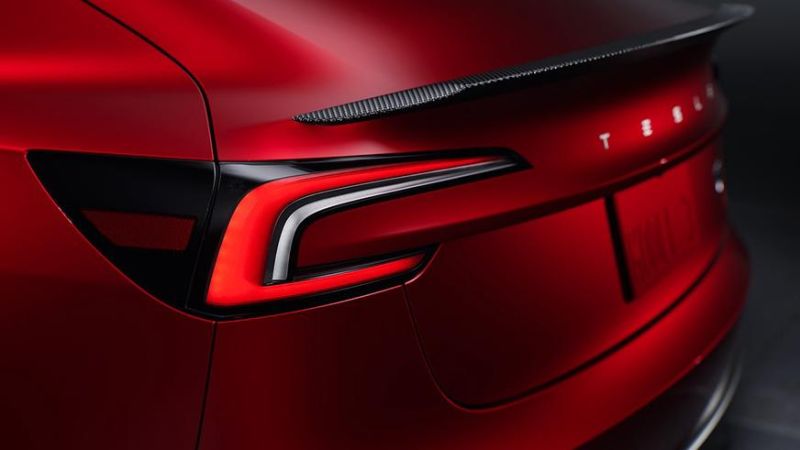 Tesla Model 3 Performance обновилась