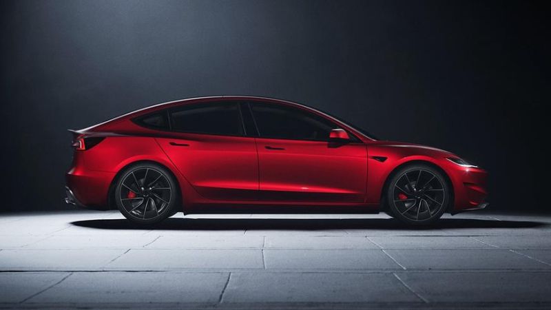 Tesla Model 3 Performance обновилась