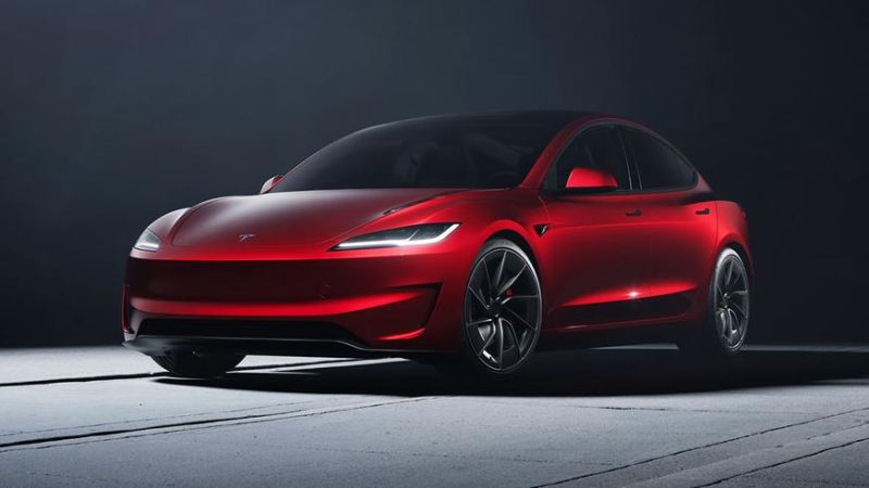 Tesla Model 3 Performance обновилась