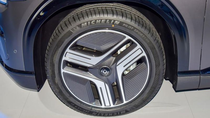 Трансформирующийся кроссовер появился у Changan