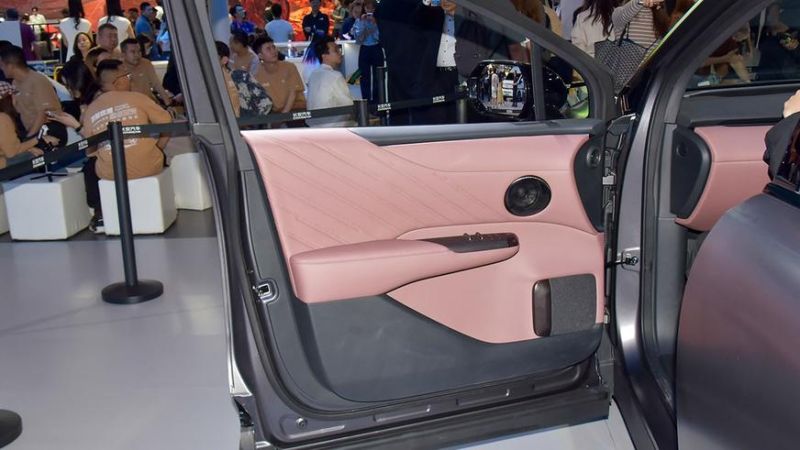 Трансформирующийся кроссовер появился у Changan