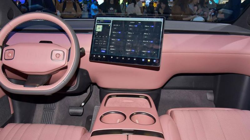 Трансформирующийся кроссовер появился у Changan