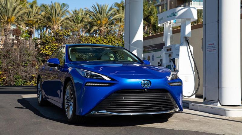 У владельцев водородных Toyota Mirai в США выявились проблемы
