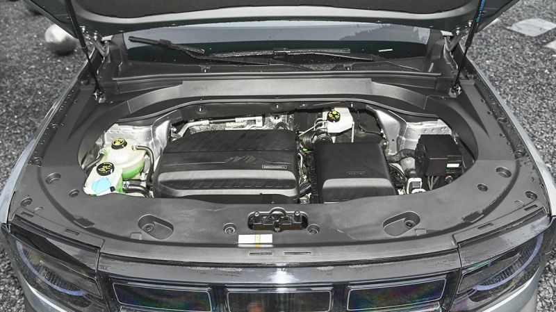 Бюджетный кроссовер BAIC BJ30 — суровая внешность и передний привод