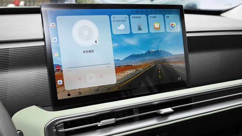 Бюджетный кроссовер BAIC BJ30 — суровая внешность и передний привод