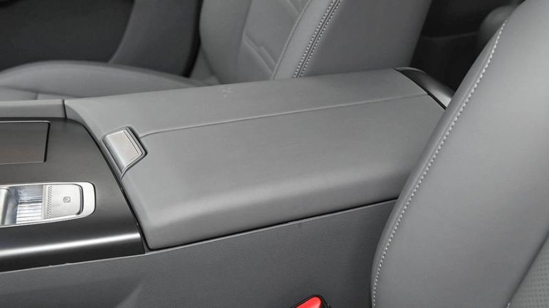 Бюджетный кроссовер BAIC BJ30 — суровая внешность и передний привод