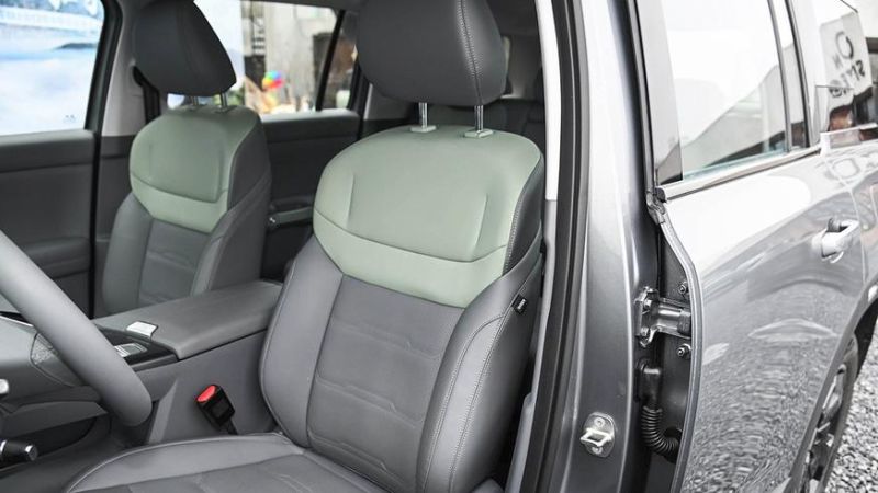 Бюджетный кроссовер BAIC BJ30 — суровая внешность и передний привод
