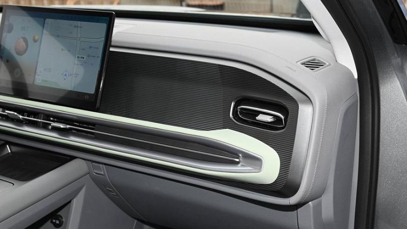 Бюджетный кроссовер BAIC BJ30 — суровая внешность и передний привод