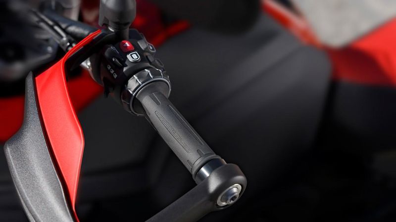 BMW презентовала автомат для своих мотоциклов