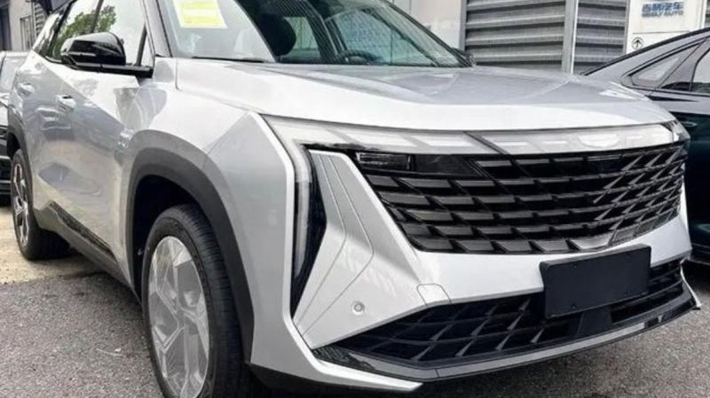 Geely готовит Atlas к обновлению. Первые фото