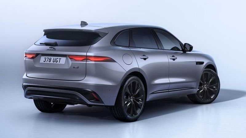Jaguar провожает на покой F-Pace