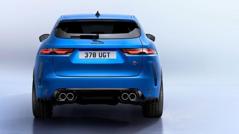 Jaguar провожает на покой F-Pace