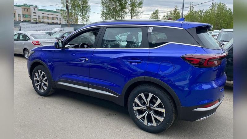 Кроссоверы Xcite X-cross 7 начали поступать к российским дилерам