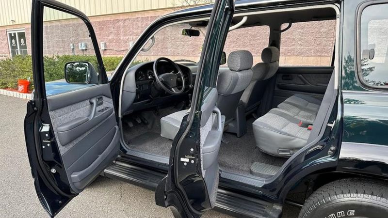 Land Cruiser 80 с небольшим пробегом пустят с молотка в США