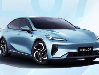 Новый седан от Changan и Huawei. Первые фото