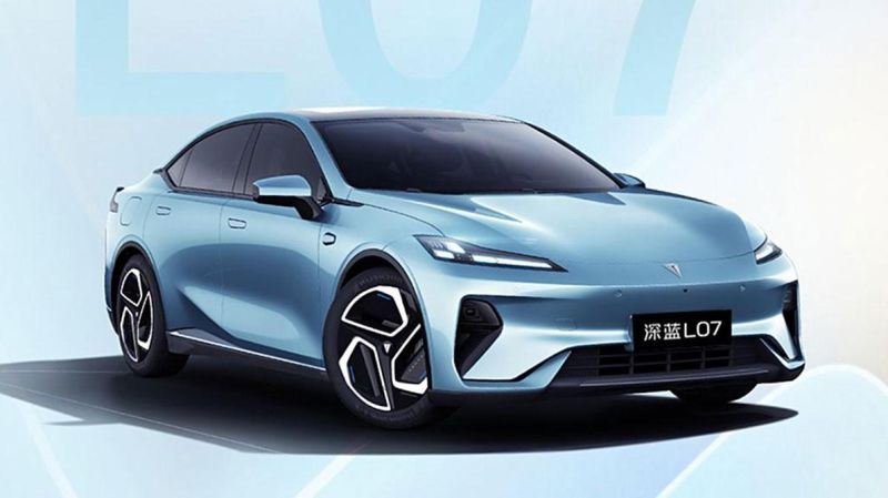 Новый седан от Changan и Huawei. Первые фото