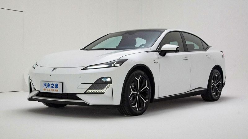 Новый седан от Changan и Huawei. Первые фото