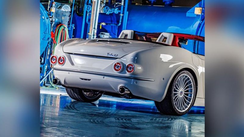 Обычный BMW Z4 превратился в ретрородстер за 288 тысяч евро