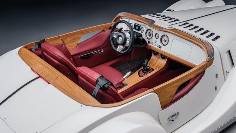 Родстер Morgan Plus Six стал ещё винтажнее благодаря Pininfarina