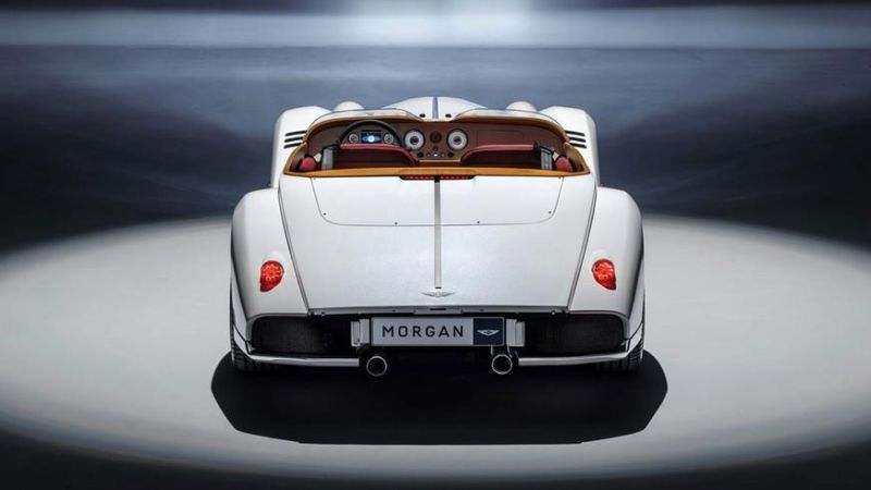 Родстер Morgan Plus Six стал ещё винтажнее благодаря Pininfarina