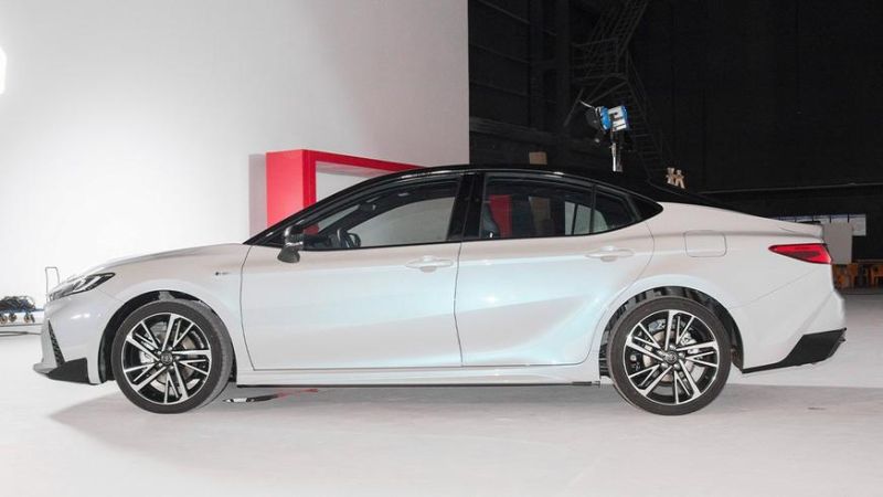 Сколько стоит Toyota Camry 80 из Китая в Казахстане