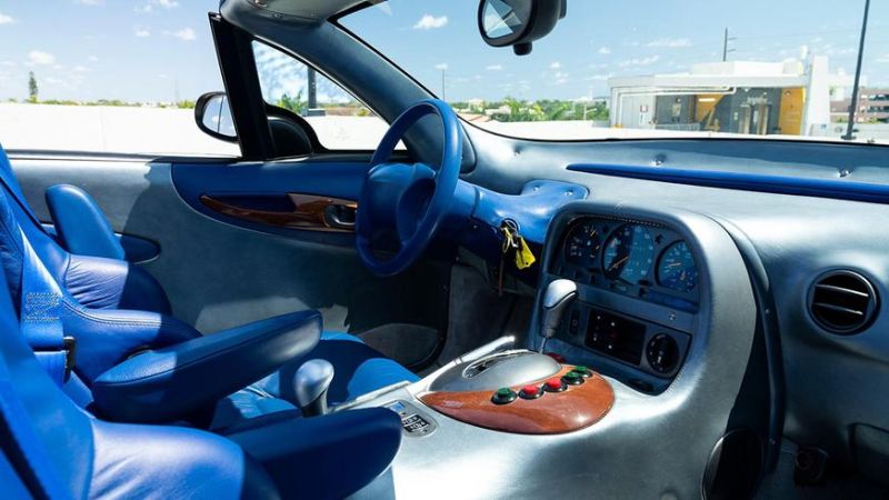 Уникальный гибрид SLK и G-Class пустят с молотка