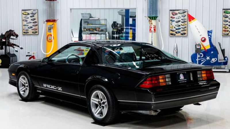 В США можно купить новый Chevrolet Camaro, выпущенный в 1985 году