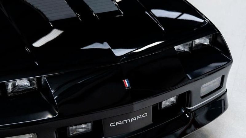 В США можно купить новый Chevrolet Camaro, выпущенный в 1985 году
