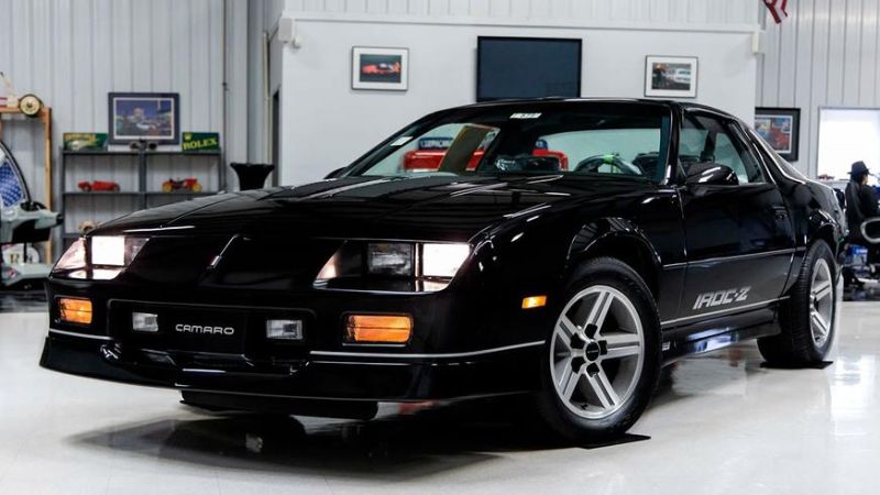 В США можно купить новый Chevrolet Camaro, выпущенный в 1985 году