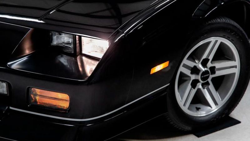 В США можно купить новый Chevrolet Camaro, выпущенный в 1985 году