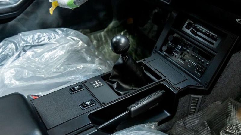 В США можно купить новый Chevrolet Camaro, выпущенный в 1985 году