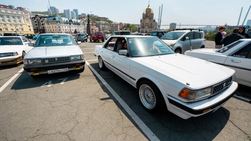 Во Владивостоке прошёл слёт владельцев винтажных праворулек