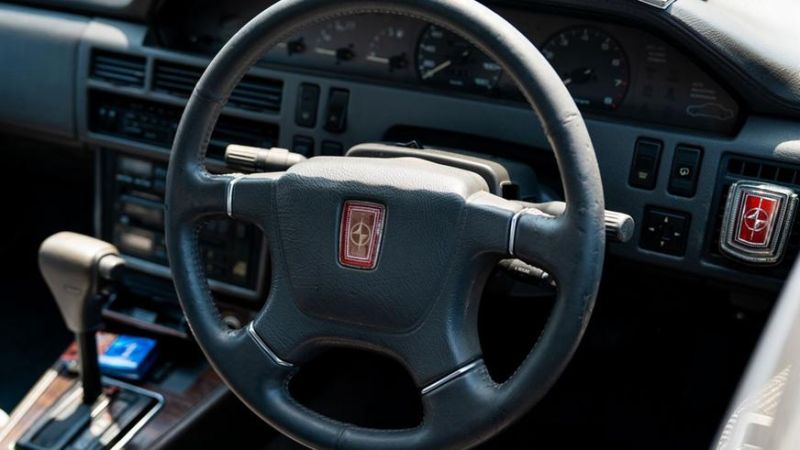 Во Владивостоке прошёл слёт владельцев винтажных праворулек