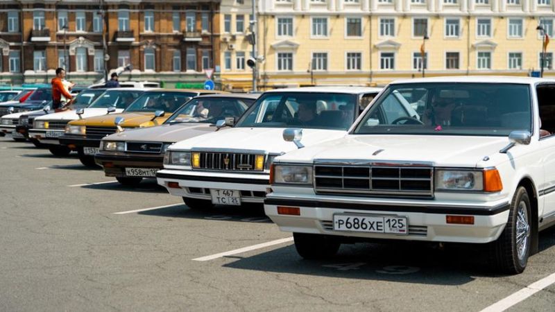 Во Владивостоке прошёл слёт владельцев винтажных праворулек