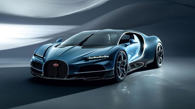 Bugatti показала Tourbillon: 1800 гибридных сил и хронометры в салоне