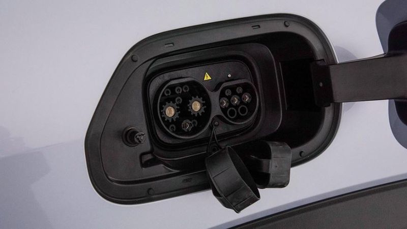 Дальнобойный кроссовер от Changan и Huawei вышел на рынок Китая