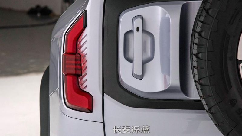 Дальнобойный кроссовер от Changan и Huawei вышел на рынок Китая