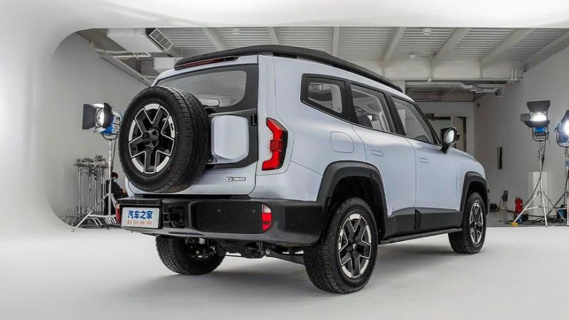 Дальнобойный кроссовер от Changan и Huawei вышел на рынок Китая