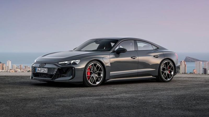Электрокар e-tron GT теперь самый мощный Audi в истории