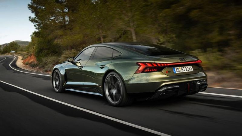 Электрокар e-tron GT теперь самый мощный Audi в истории