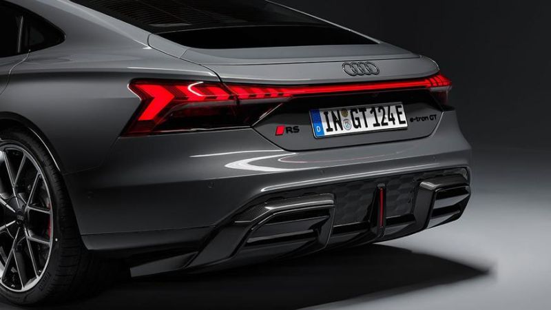 Электрокар e-tron GT теперь самый мощный Audi в истории